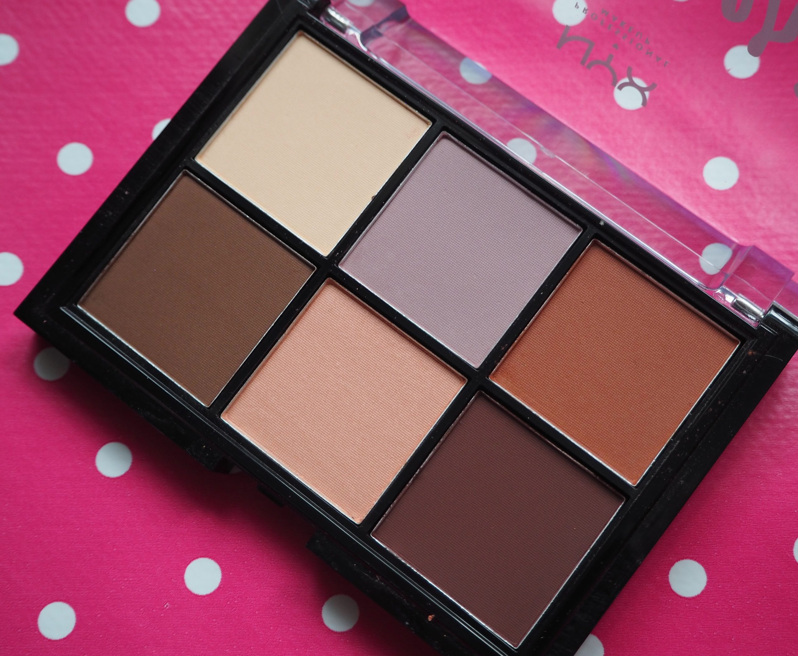 NYX Professional Makeup Lid Lingerie Shadow Palette Review