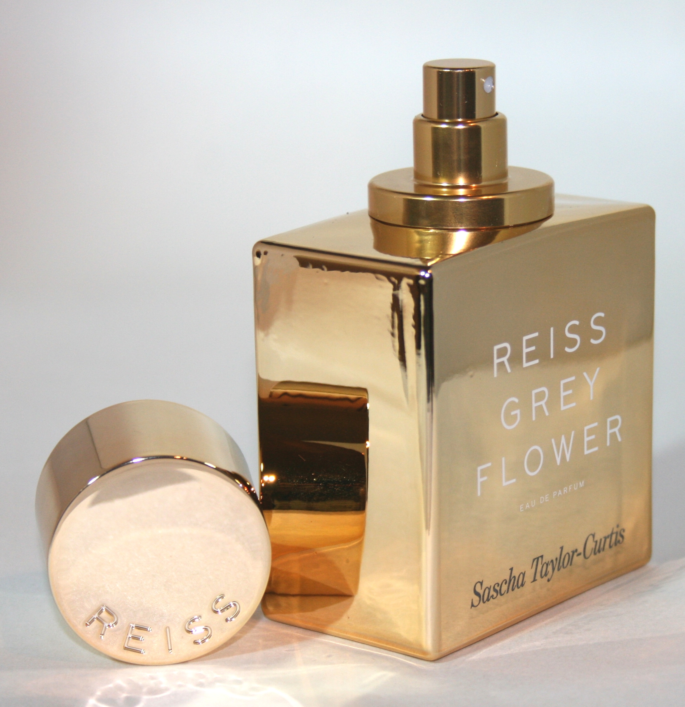 Reiss Grey Flower EDP Beauty Geek