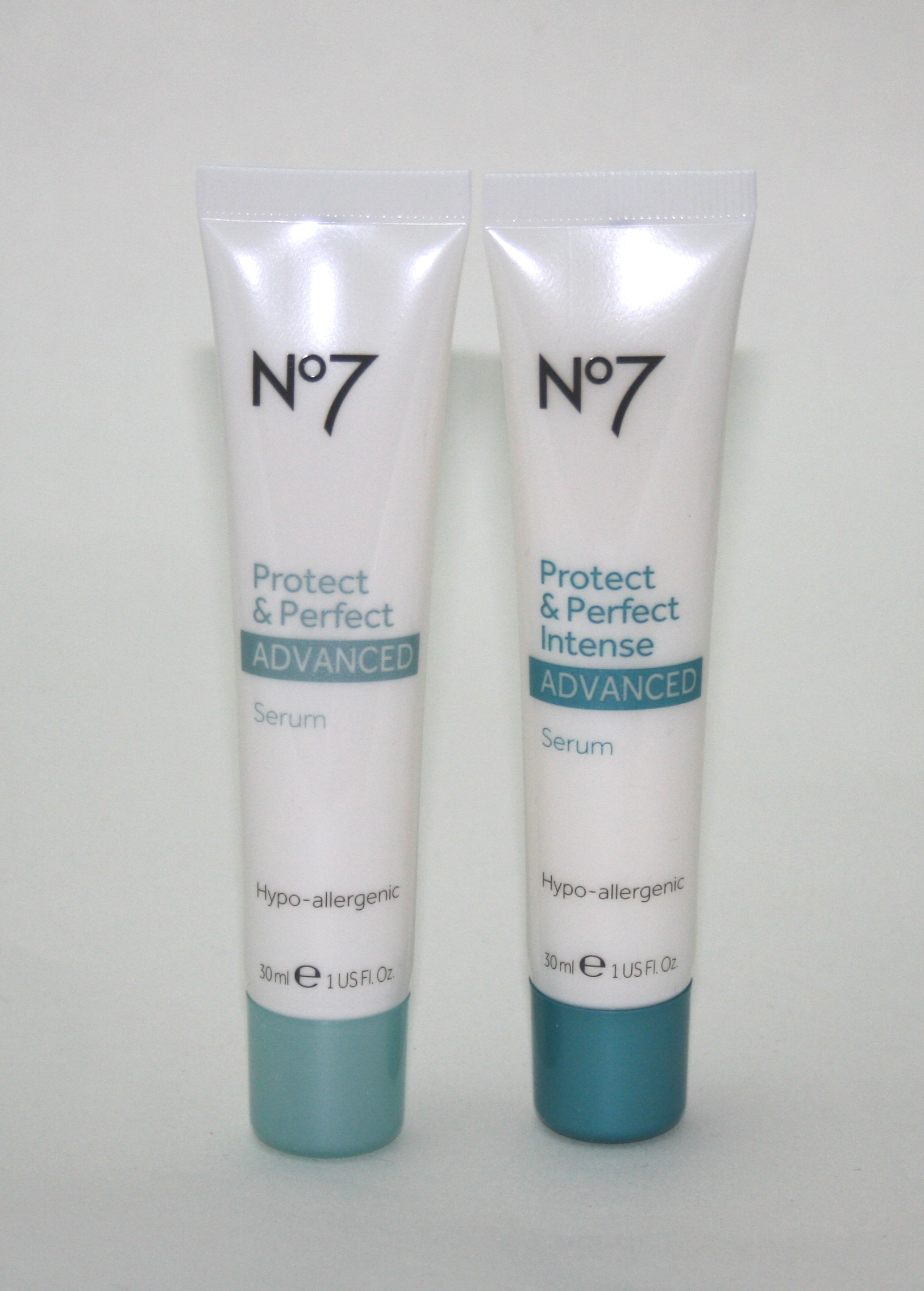 boots-no7-protect-and-perfect-intense-advanced-serum-beauty-geek-uk