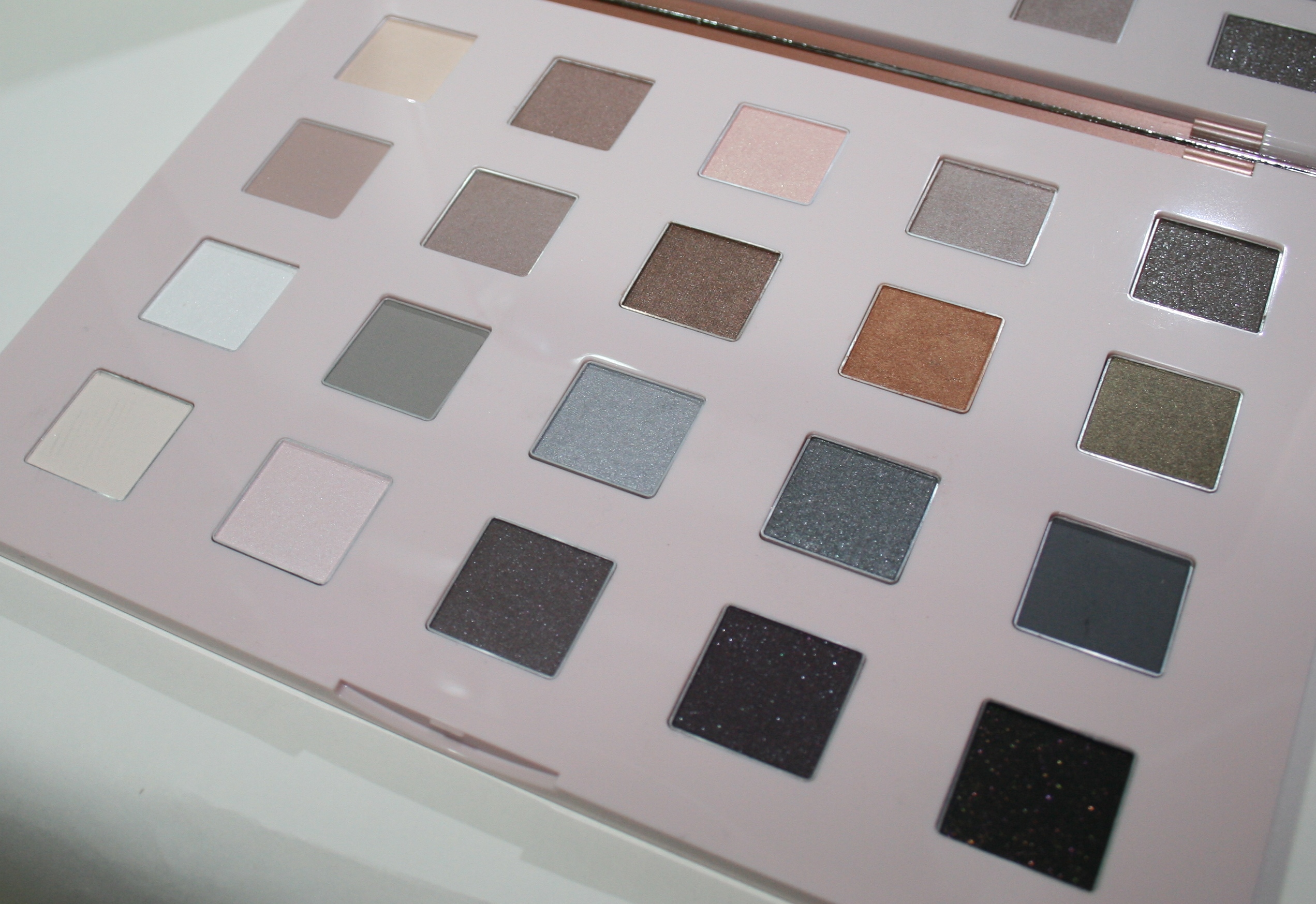 12 Days of Christmas 2014 Boots No7 Eye Shadow Palette Beauty Geek