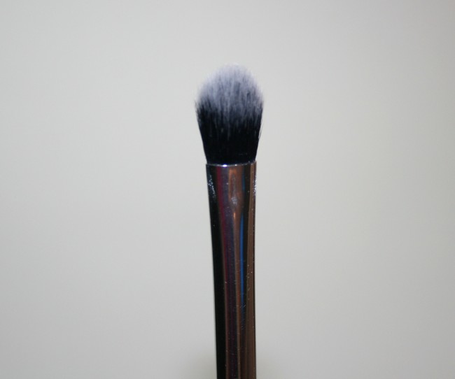 Real Techniques Nic's Pics Base Shadow Brush