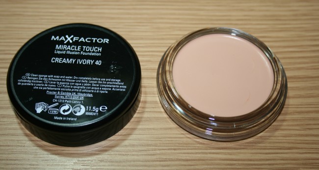 Max Factor Miracle Touch Foundation  Reviews