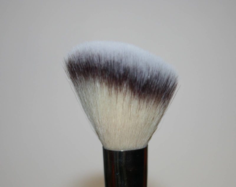 Best Brushes - IT Cosmetics Blusher Brush