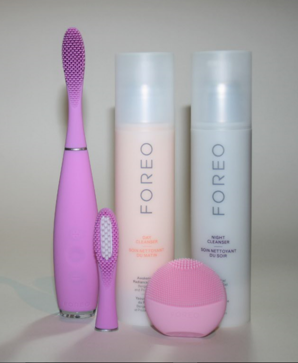 foreo-complete-beauty-essentials-contents