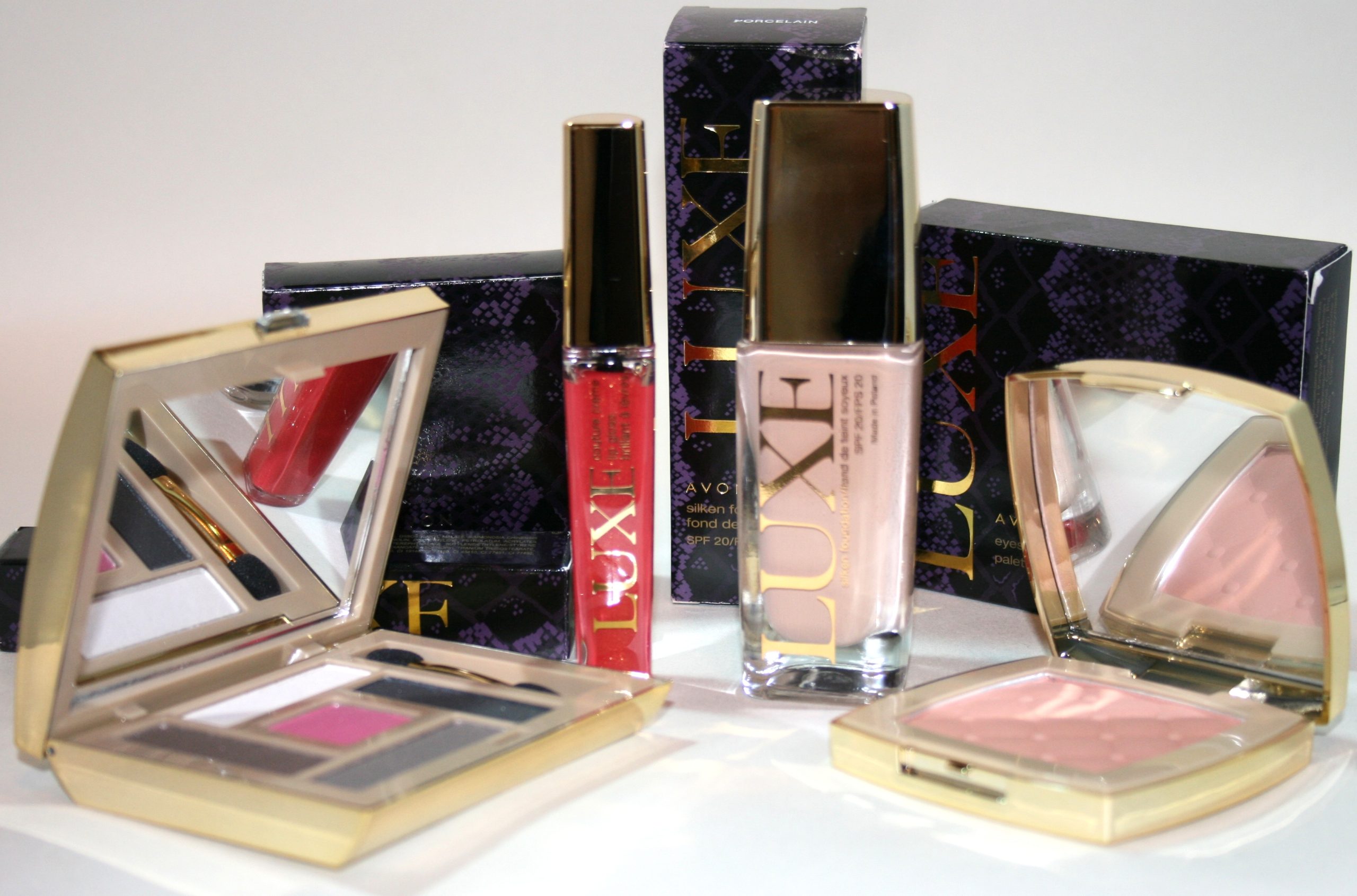 Avon The Luxe Collection