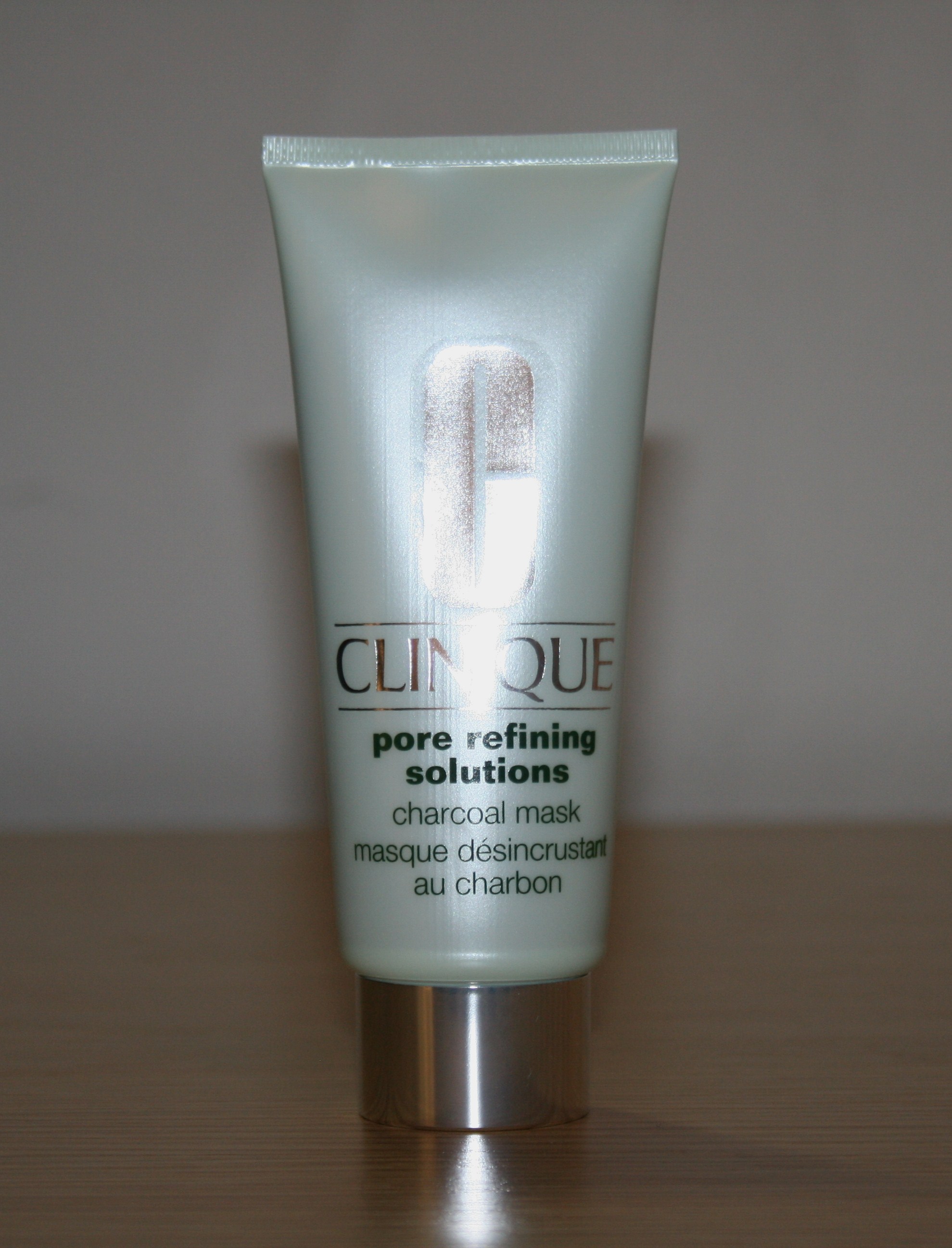 Henfald Notesbog Reorganisere Mask Monday: Clinique Pore Refining Solutions Charcoal Mask - Beauty Geek