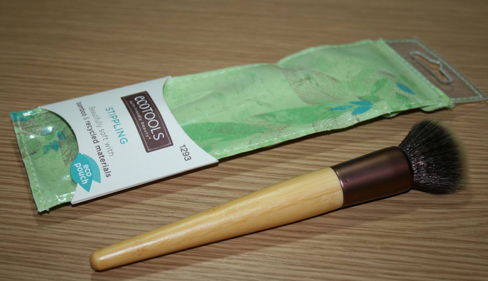 Quick Pick Tuesday: Eco Tools Stippling Brush