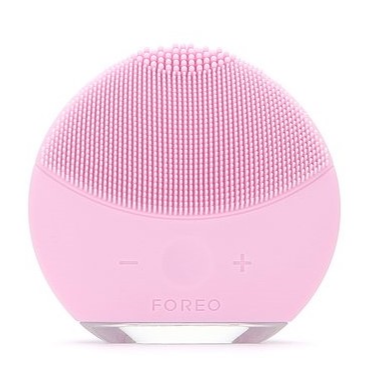 Free FOREO LUNA Mini 2 for The Inspirational Woman in Your Life